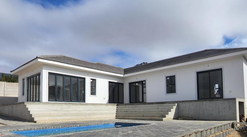 3 Bedroom Property for Sale in Tafelzicht Western Cape